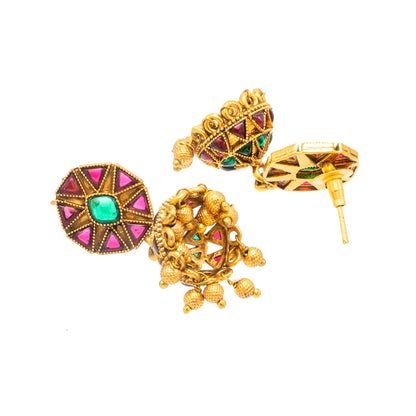 Traditional Indian Temple jewellery inspired Matte Medium size Gold-Plated Jhumka Medium Size Earrings with Kundan & Pearl for (Brides)(SJE.318)