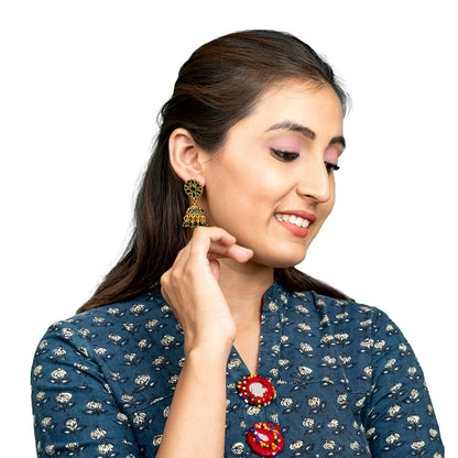 Traditional Indian Temple jewellery inspired Matte Medium size Gold-Plated Jhumka Medium Size Earrings with Kundan & Pearl for (Brides)(SJE.319_G)