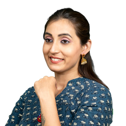 Traditional Indian Temple jewellery inspired Matte Gold-Plated Jhumka Small Size Earrings with Kundan & Pearl for (Brides)(SJE.321_D3)