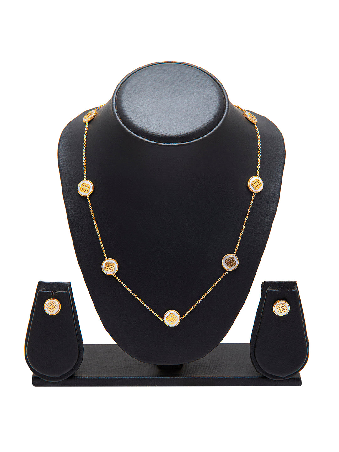 Chanel Vintage Clover Pendant Necklace Metal Gold 11768285